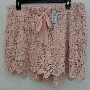 Crochet pull on shorts
